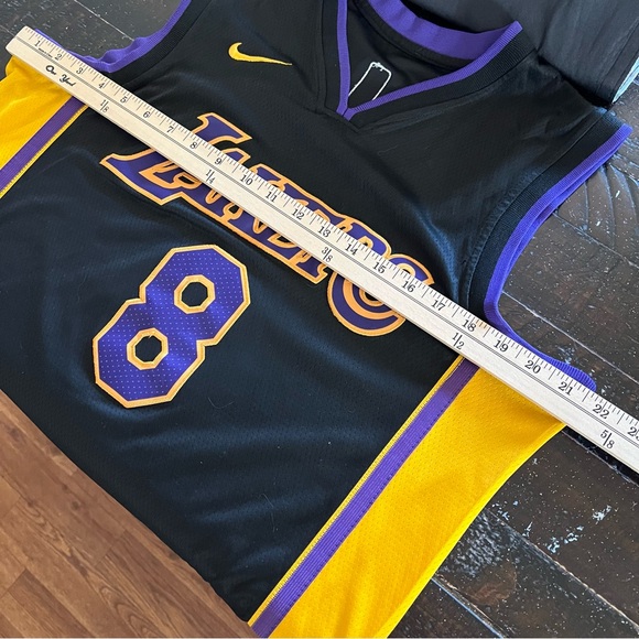 Los Angeles Lakers Kobe Bryant Black Mamba Jersey #8 Retired Size L - Picture 5 of 7